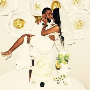 Meet your Posher, Lois